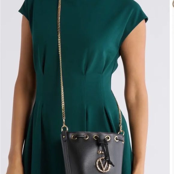 Valentino- Made in Italy-Black Crossbody Bucket Bag with Gold Chain - Picture 2 of 6